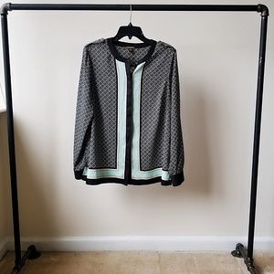 Dana Buchman long sleeve button up blouse